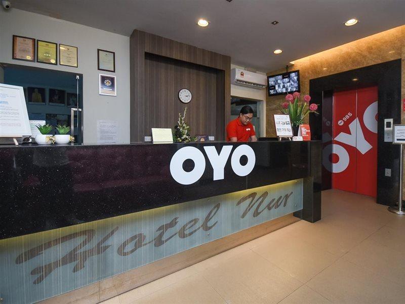 โอโย 985 โฮเต็ล นูร์ Hotel มีรี ภายนอก รูปภาพ