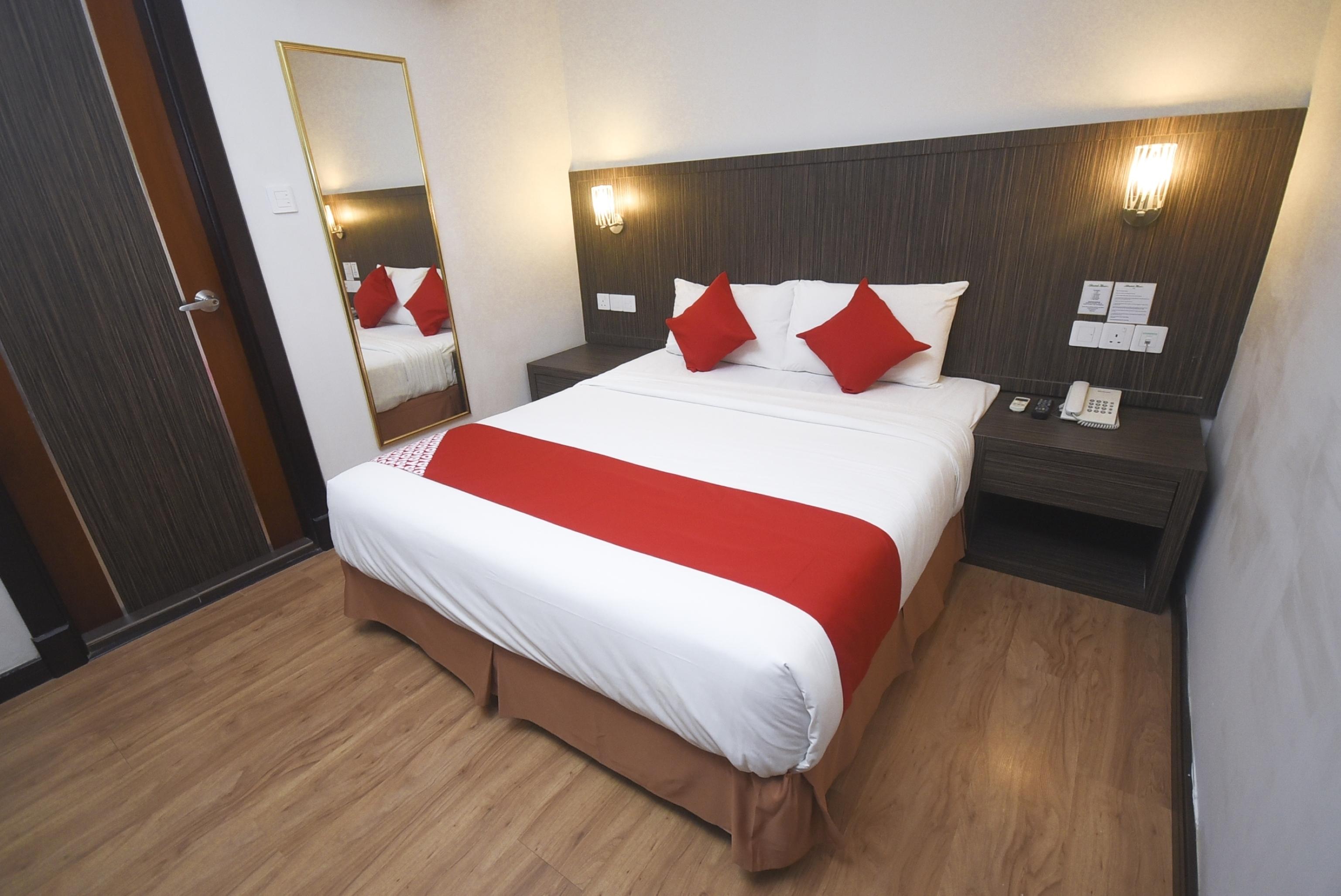 โอโย 985 โฮเต็ล นูร์ Hotel มีรี ภายนอก รูปภาพ