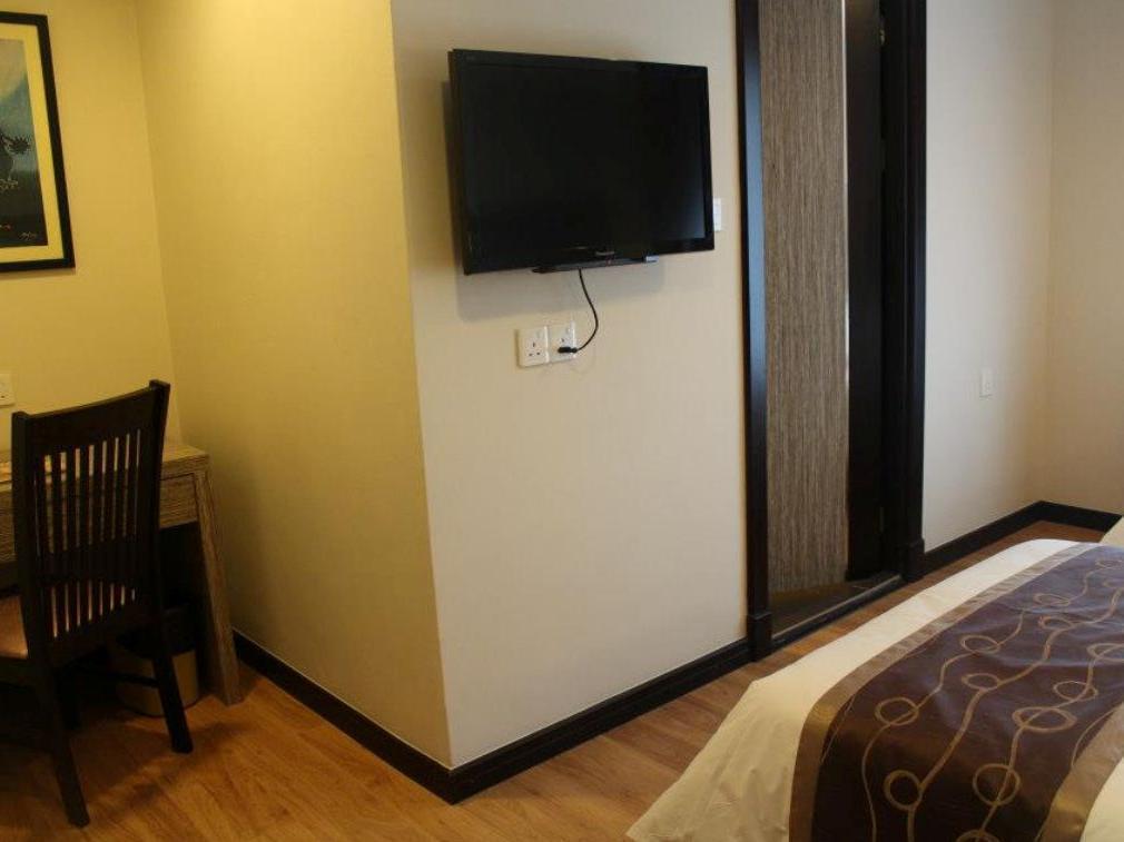 โอโย 985 โฮเต็ล นูร์ Hotel มีรี ภายนอก รูปภาพ