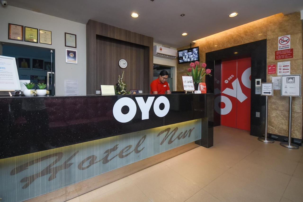 โอโย 985 โฮเต็ล นูร์ Hotel มีรี ภายนอก รูปภาพ
